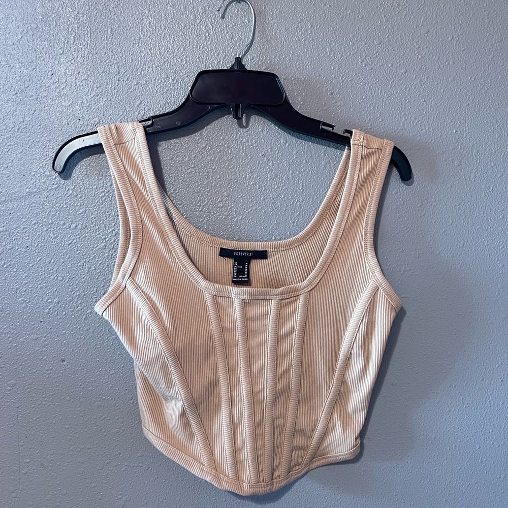 Skinny waist pale crop top